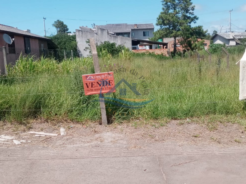 Terreno na Avenida Arroio do Sal.