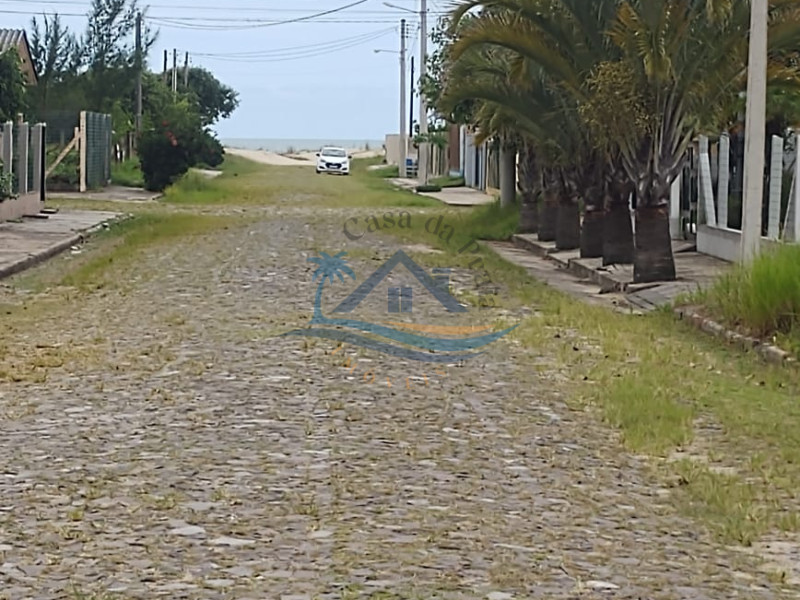 Terreno próximo ao mar em Figueirinha