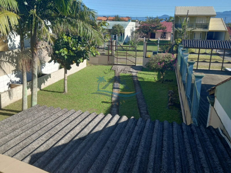 Casa a venda em Arroio do Sal-RS, próximo ao mar.