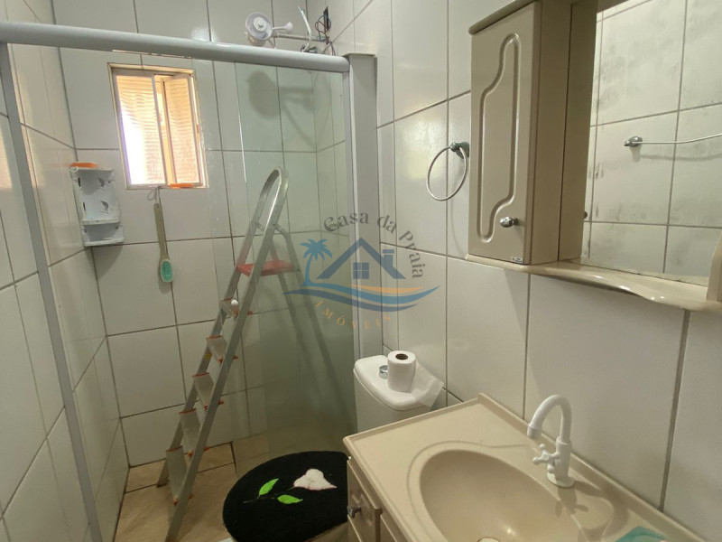 Casa com piscina a venda em Arroio do Sal-RS.