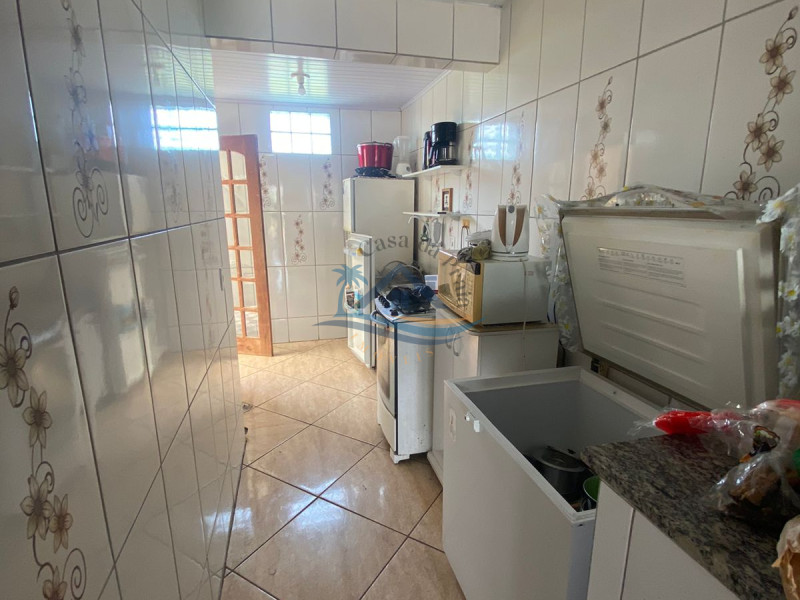 Casa com piscina a venda em Arroio do Sal-RS.