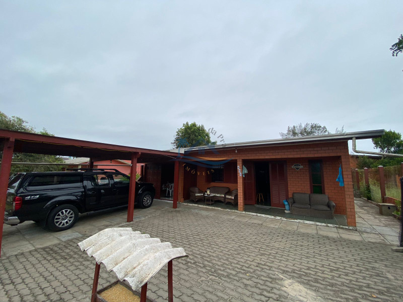 Casa a venda em Arroio do Sal-RS.