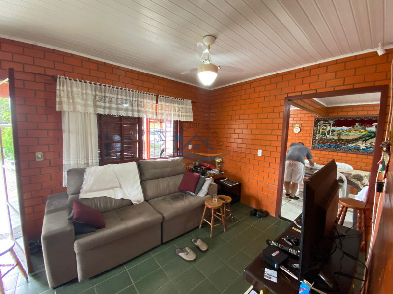 Casa a venda em Arroio do Sal-RS.