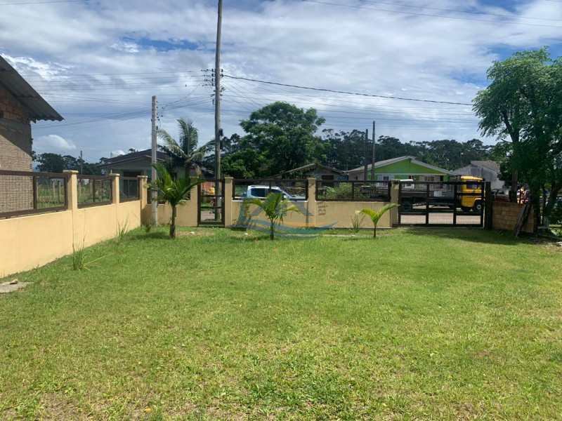 Casa a venda em Arroio do Sal-RS.