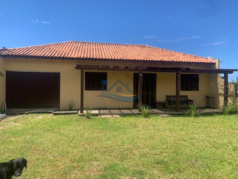 Casa a venda em Arroio do Sal-RS.
