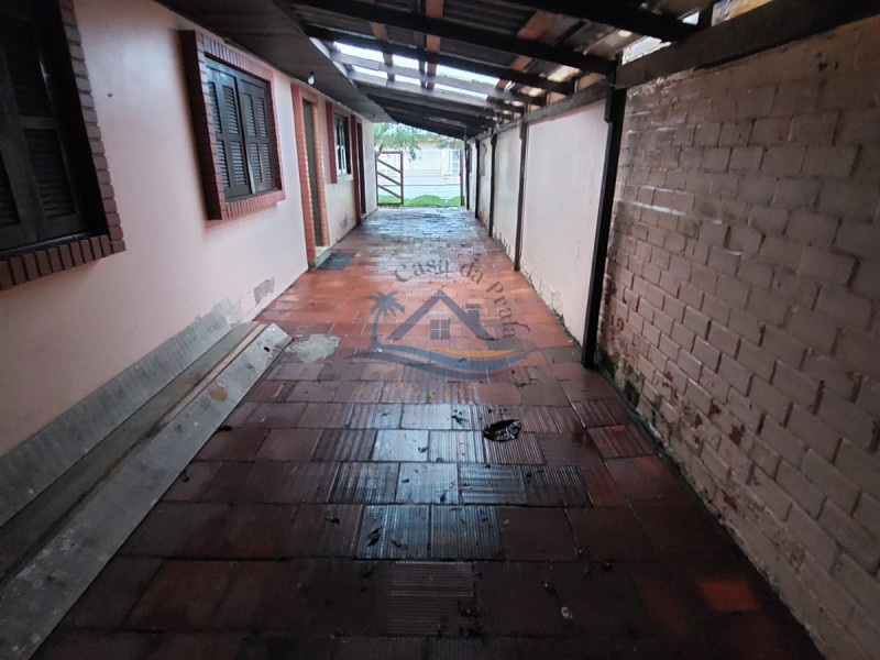 Casa a venda em Arroio do Sal-RS.
