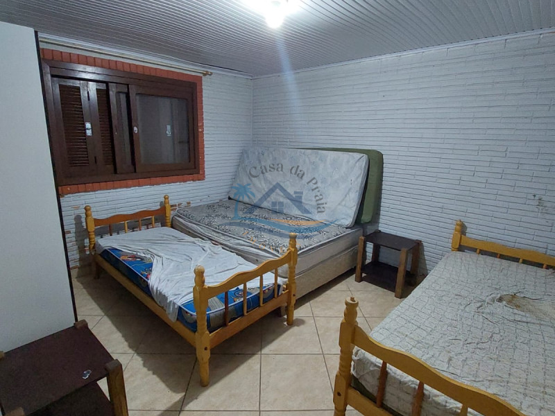 Casa a venda em Arroio do Sal-RS.