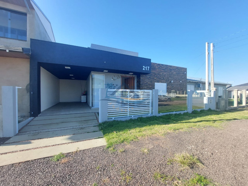 Casa a venda em Arroio do Sal-RS.