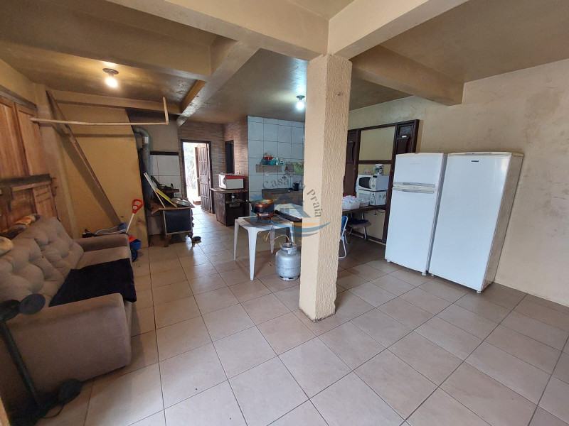 Casa a venda em Arroio do Sal.