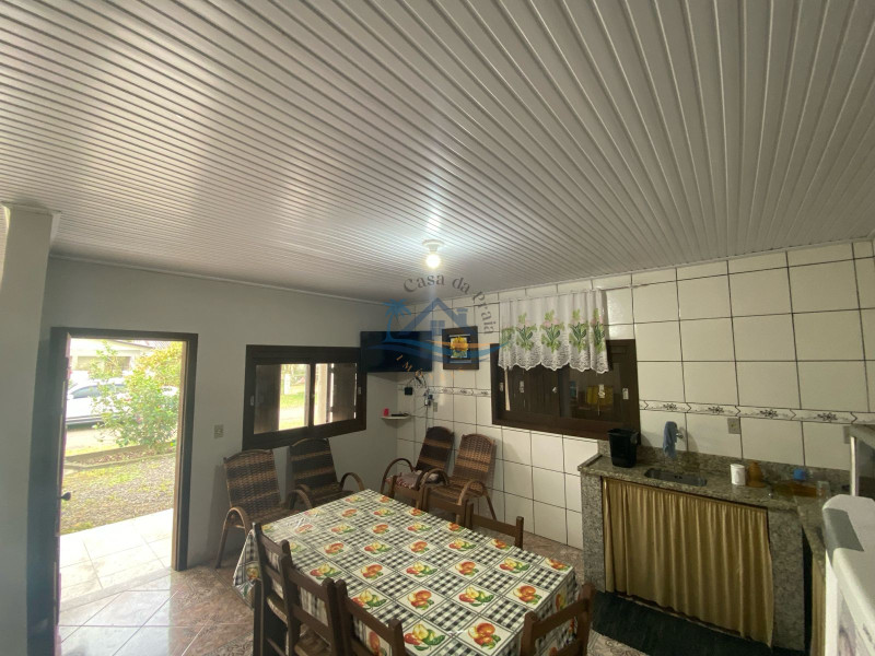 Casa a venda em Arroio do Sal.