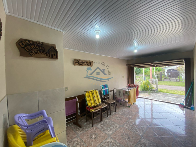 Casa a venda em Arroio do Sal.