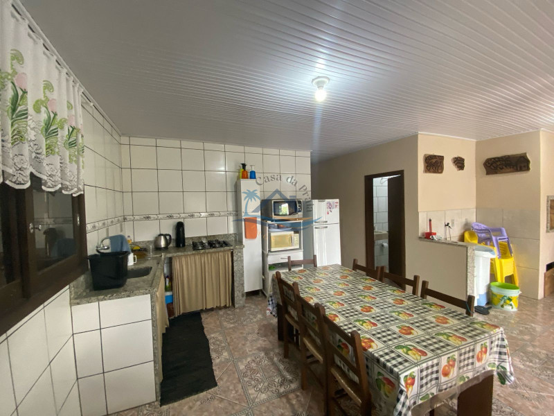 Casa a venda em Arroio do Sal.