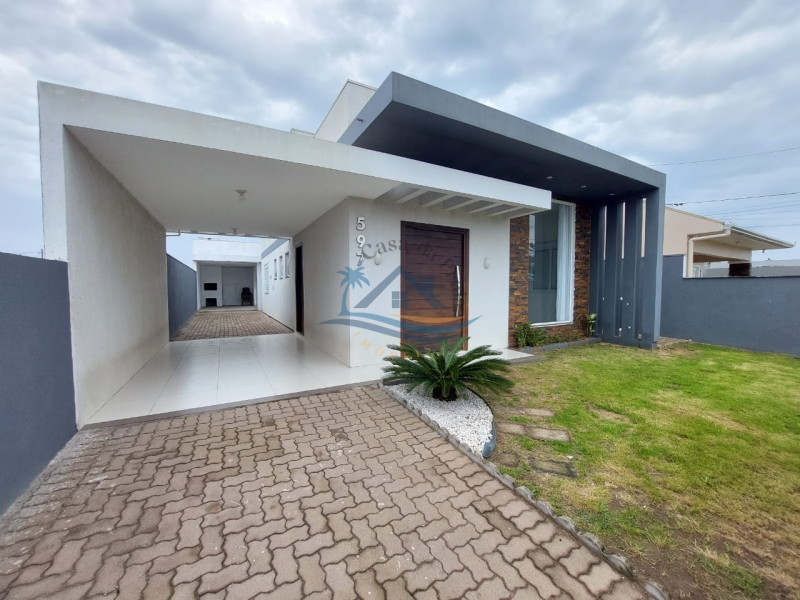 Casa a venda em Arroio dp Sal.