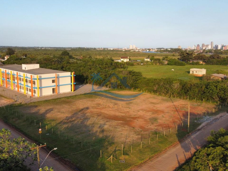 Terreno a venda em Torres.