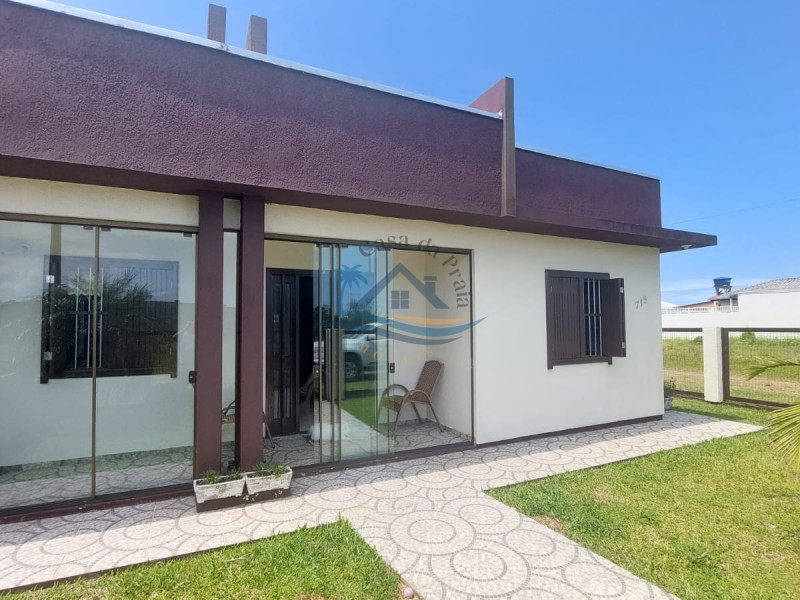 Casa a venda em Arroio do Sal-RS.