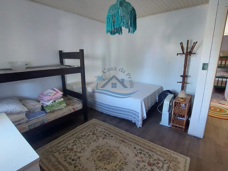 Casa a venda em Arroio do Sal.