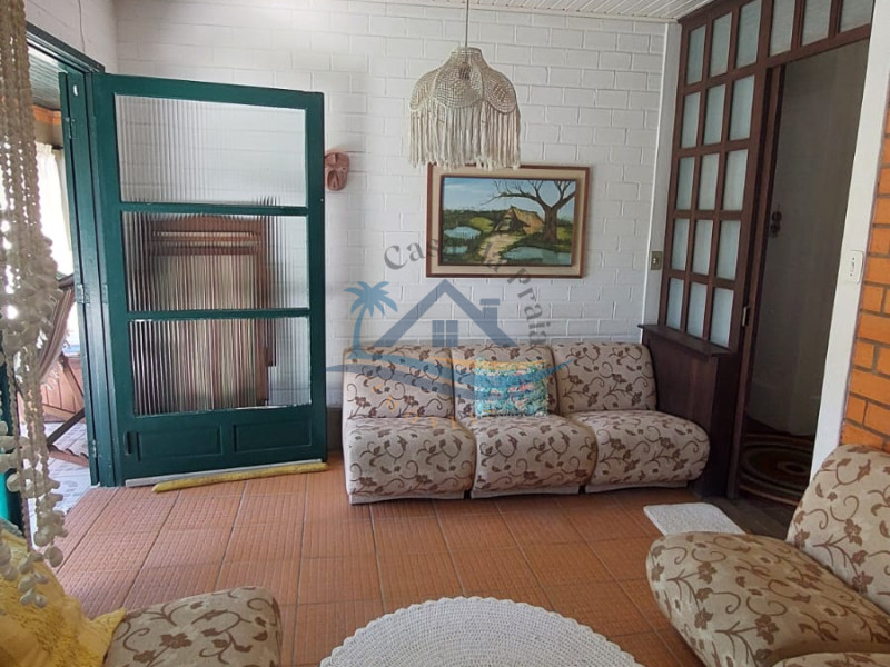 Casa a venda em Arroio do Sal.