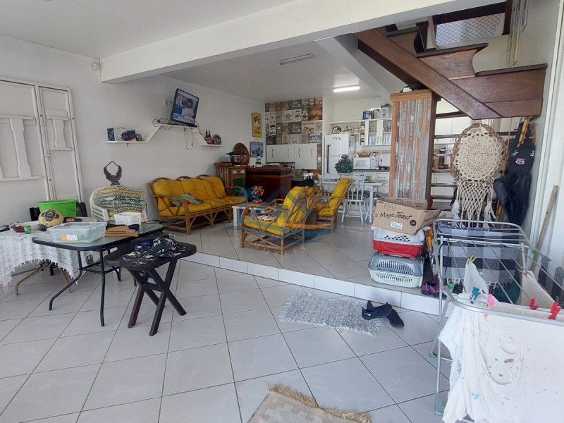 Casa a venda em Arroio do Sal.