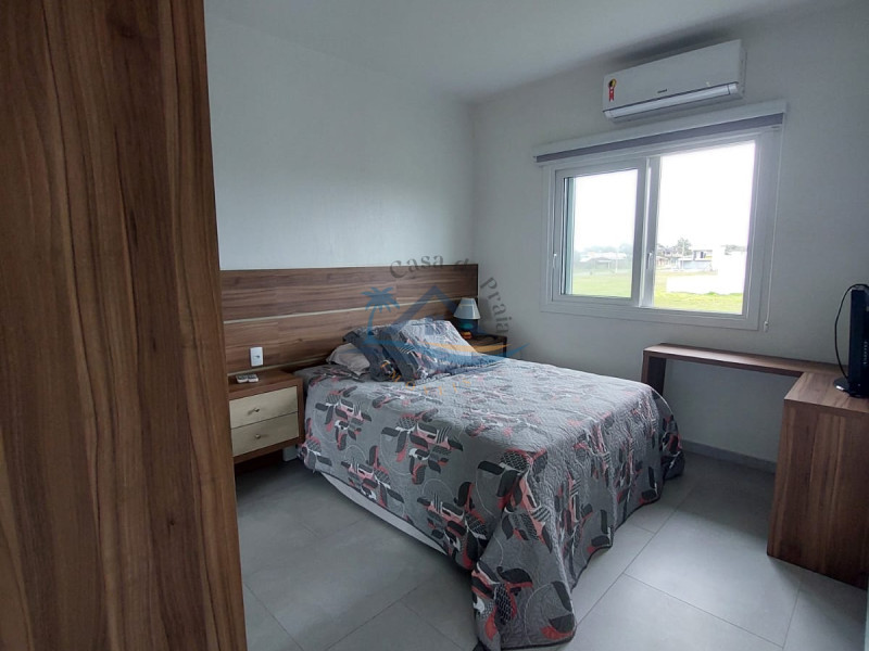 Casa a venda em Arroio do Sal.