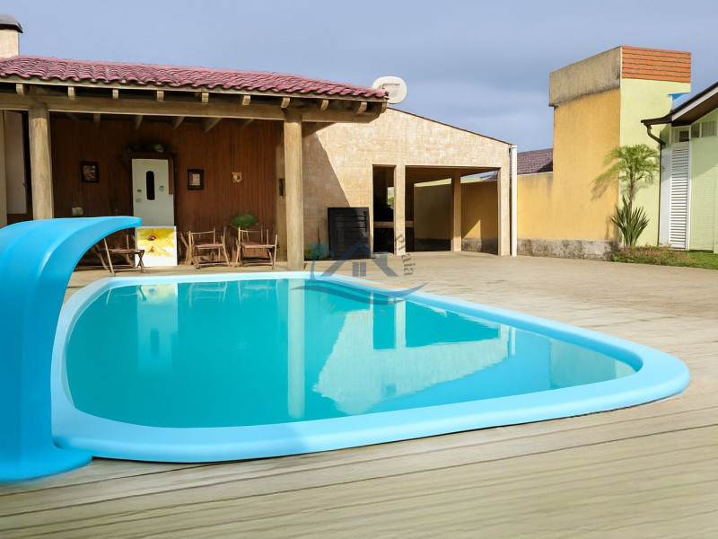 Casa a venda em Arroio do Sal.