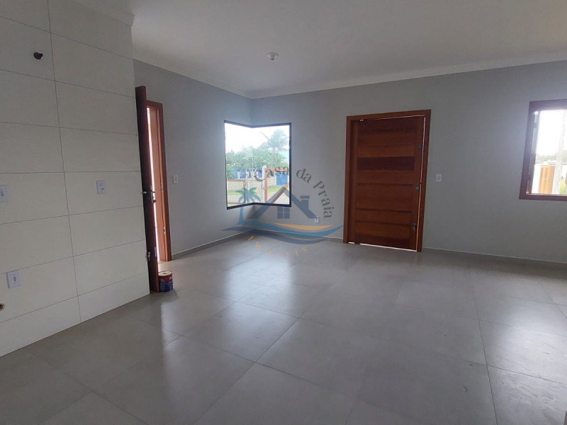 Casa a venda em Arroio do Sal.