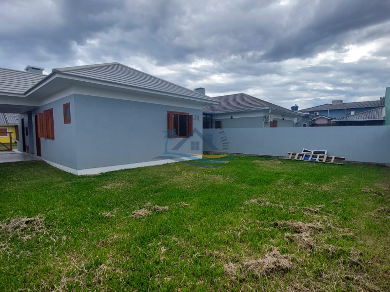 Casa a venda em Arroio do Sal.