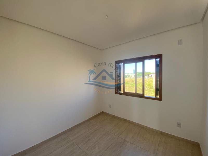 Casa a venda em Arroio do Sal.