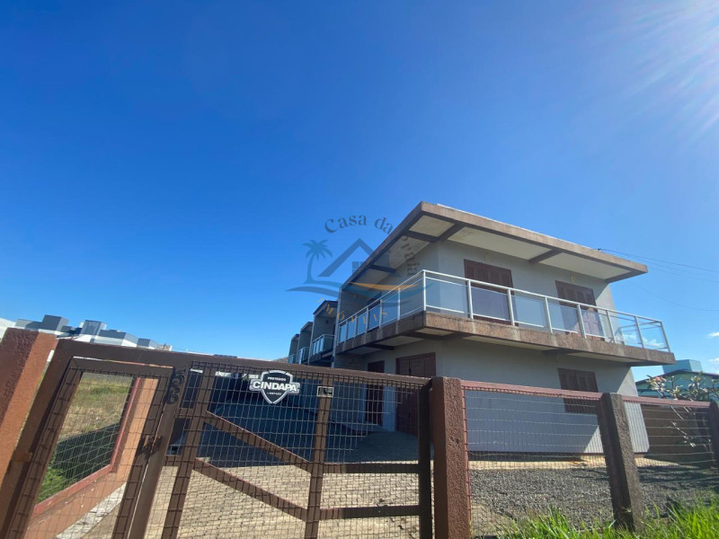 Sobrado a venda em Arroio do Sal.