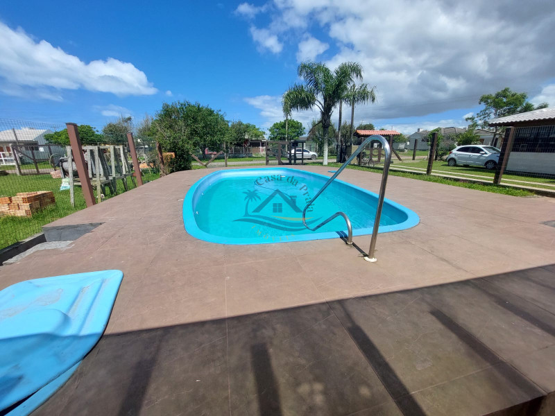 Casa a venda em Arroio do Sal.