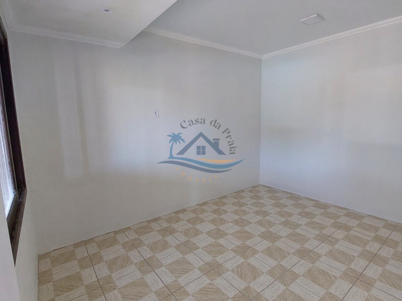 Casa a venda em Arroio do Sal.