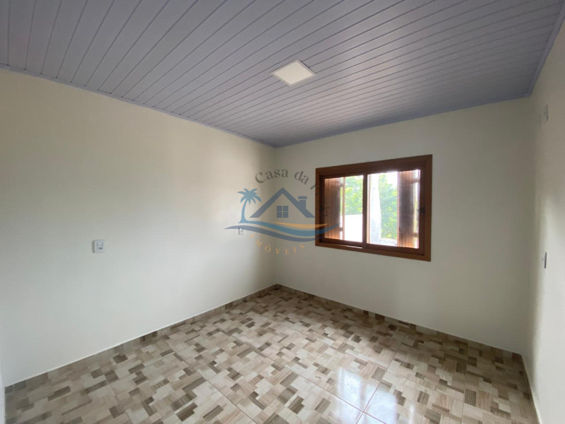 Casa a venda em Arroio do Sal.