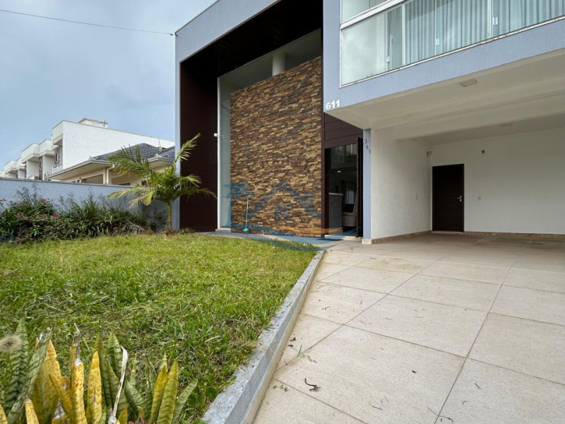 Casa a venda em Arroio do Sal.