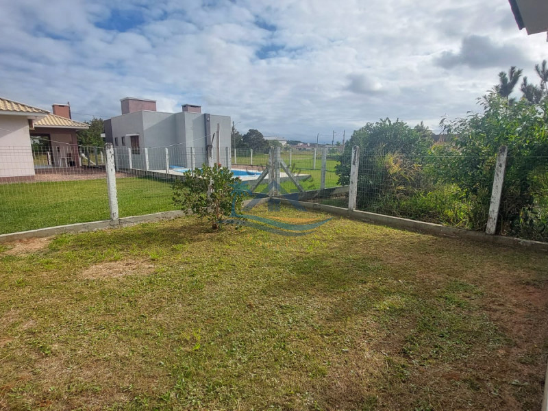 Casa a venda em Arroio do Sal.