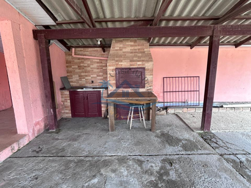 Casa a venda em Arroio do Sal.