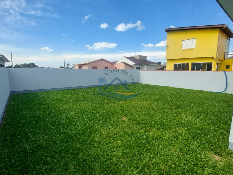 Casa a venda em Arroio do Sal.