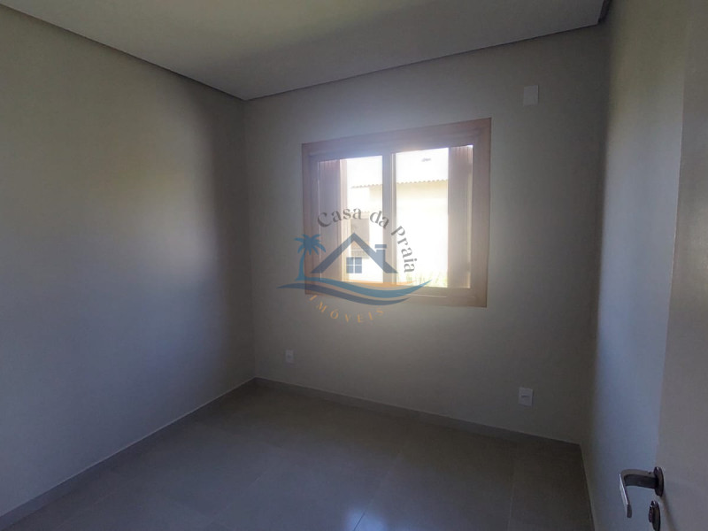 Casa a venda em Arroio do Sal.