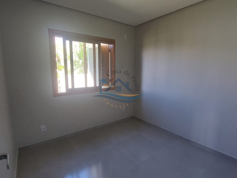 Casa a venda em Arroio do Sal.
